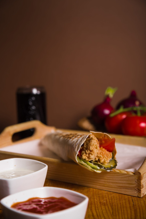 Chicken King z promocją na Sylwestra. Dowozy do 1 w nocy