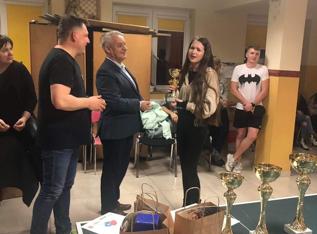 Noworoczne granie w tenisa stołowego [zdjęcia]