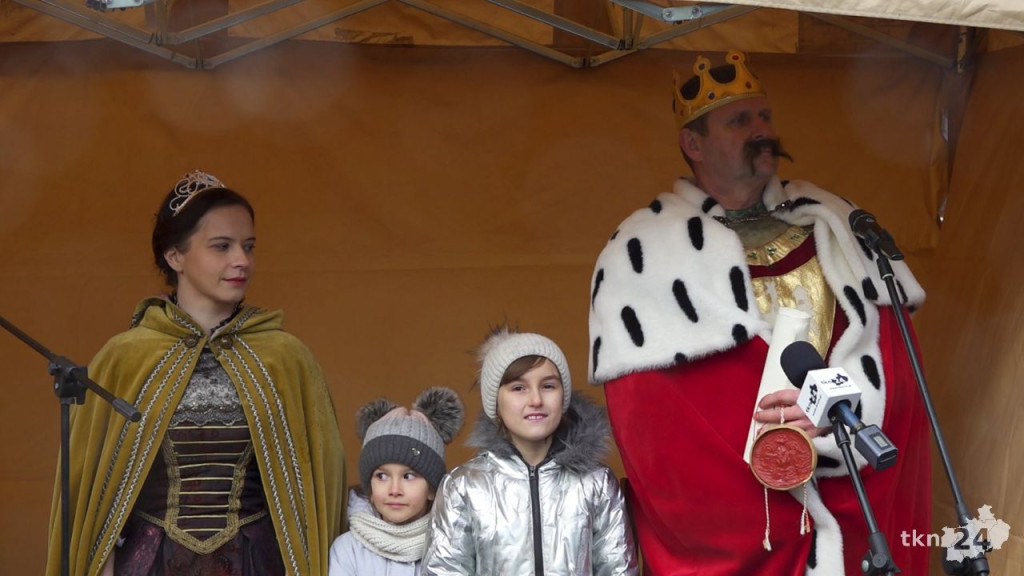 WIDEO: Królewski dzień w Radoszycach. Pojawiło się pięć koronowanych głów