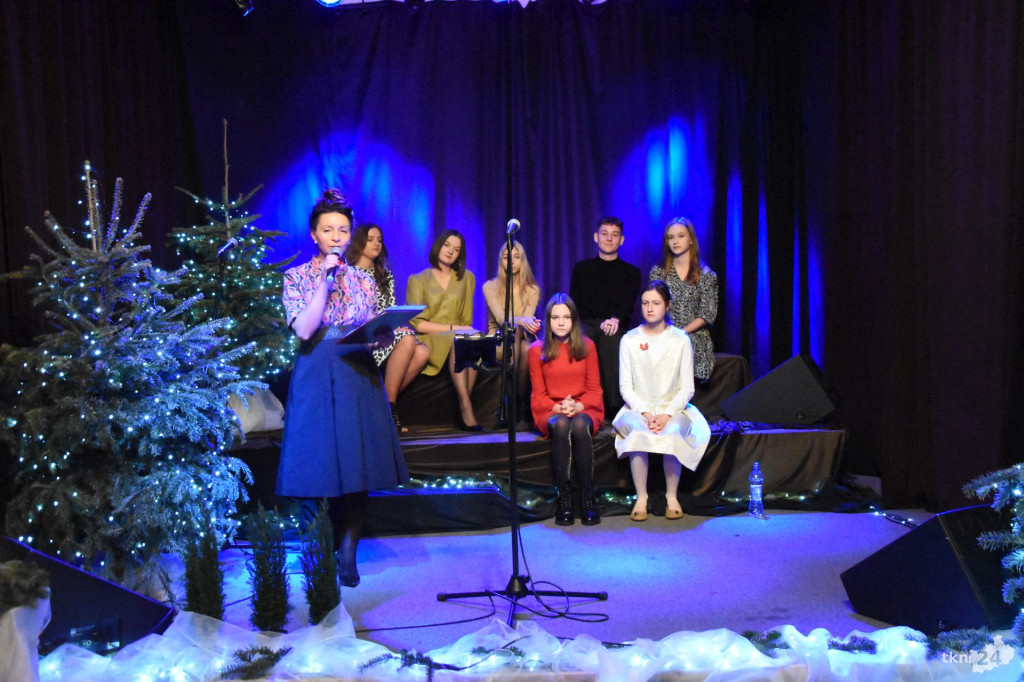 Koncert noworoczny w koneckim domu kultury [wideo, zdjęcia]