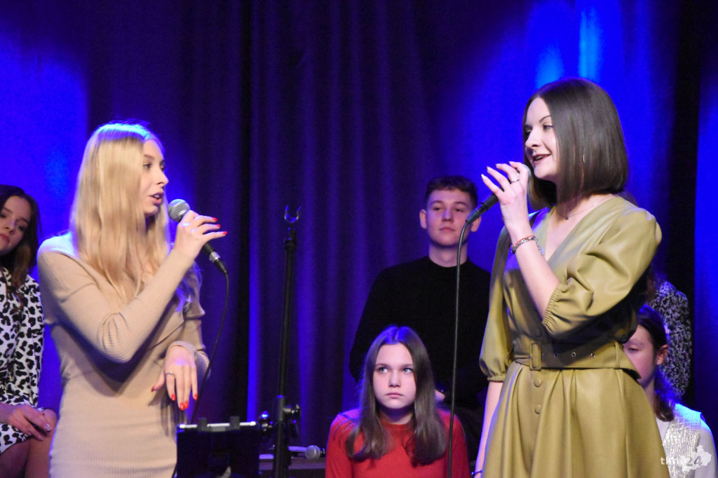 Koncert noworoczny w koneckim domu kultury [wideo, zdjęcia]