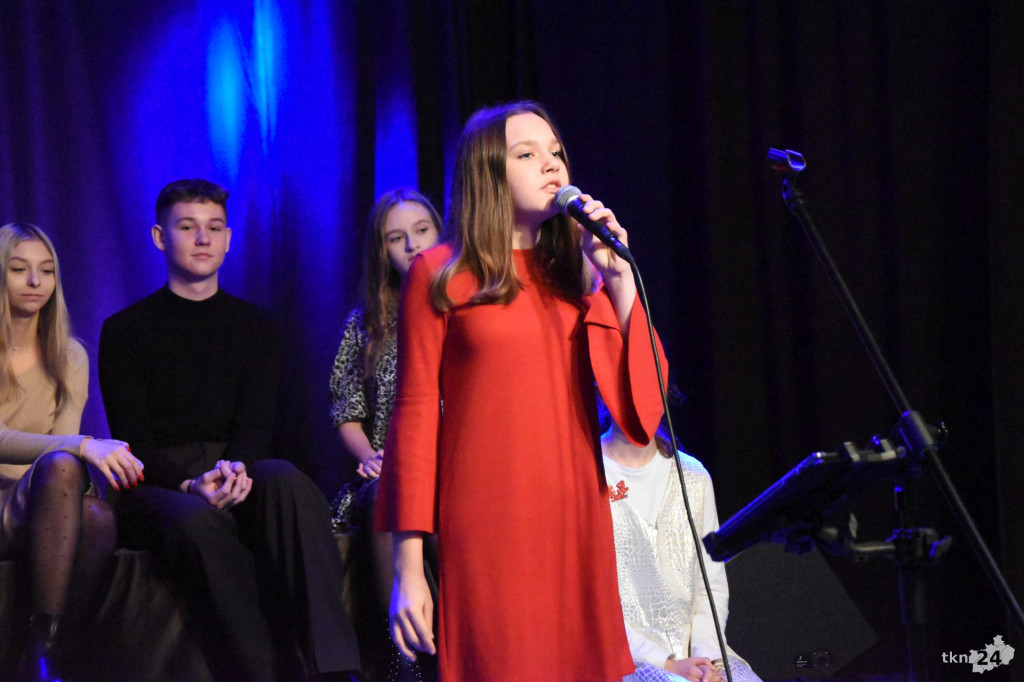 Koncert noworoczny w koneckim domu kultury [wideo, zdjęcia]