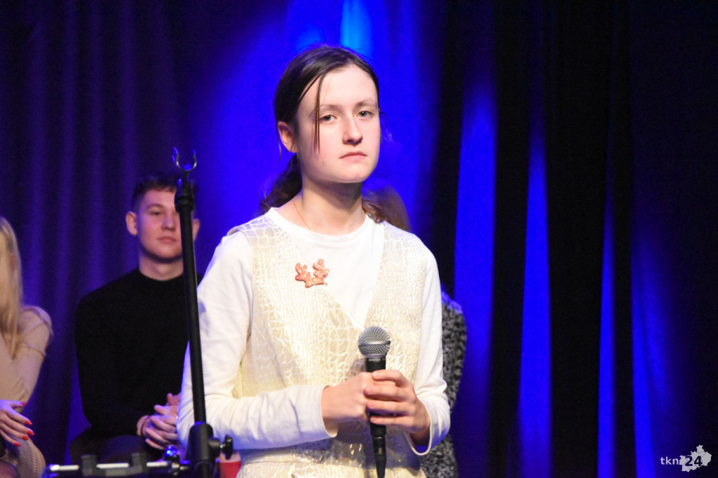 Koncert noworoczny w koneckim domu kultury [wideo, zdjęcia]