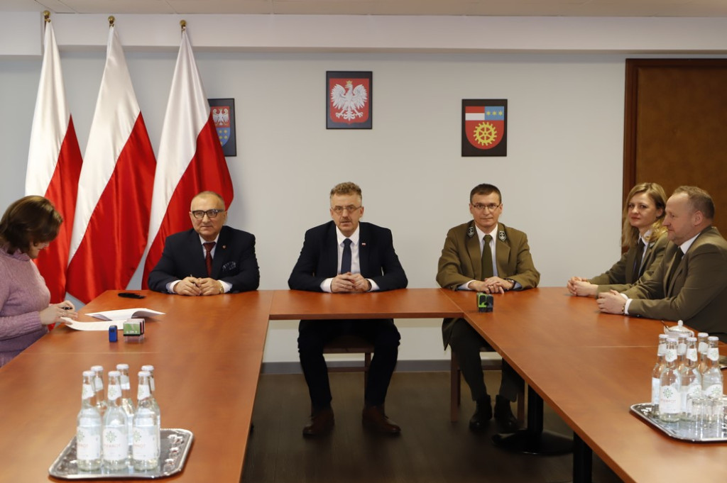 Wspólna, drogowa inwestycja Powiatu Koneckiego i Nadleśnictwa Stąporków [zdjęcia]
