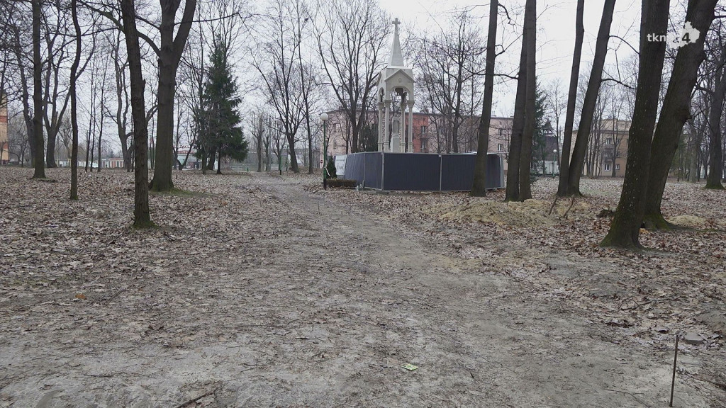 Końskie: Zmienia się park i jego otoczenie [wideo]