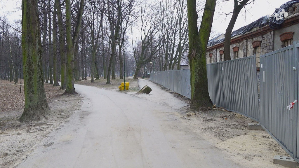 Końskie: Zmienia się park i jego otoczenie [wideo]