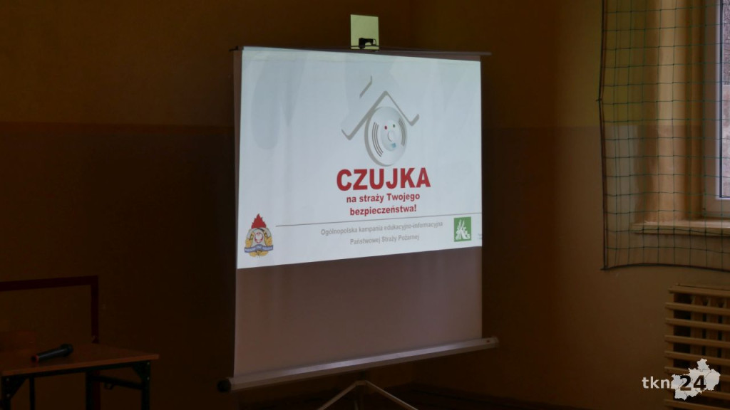 Czad `cichy zabójca`. Prelekcja edukacyjna w ZSP II w Końskich [wideo, zdjęcia]