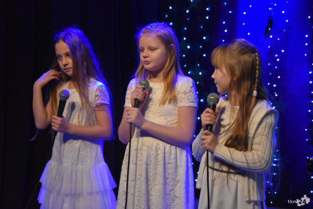 Koncert kolęd i pastorałek Studia Piosenki Solo w Końskich [wideo, zdjęcia]