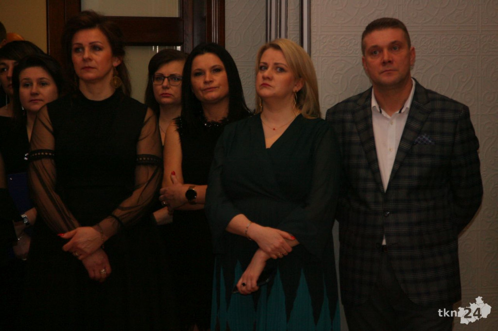 WIDEO: Studniówka II LO w Końskich