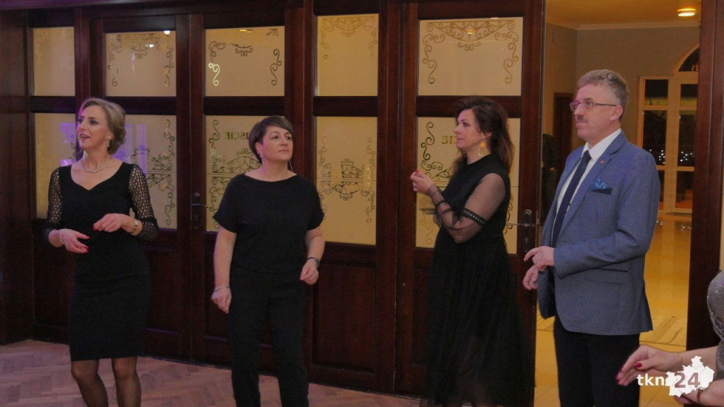 WIDEO: Studniówka II LO w Końskich