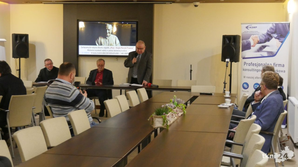Misja. Ksiądz Marceli Prawica. Powstał piękny album o wyjątkowym kapłanie [wideo, zdjęcia]