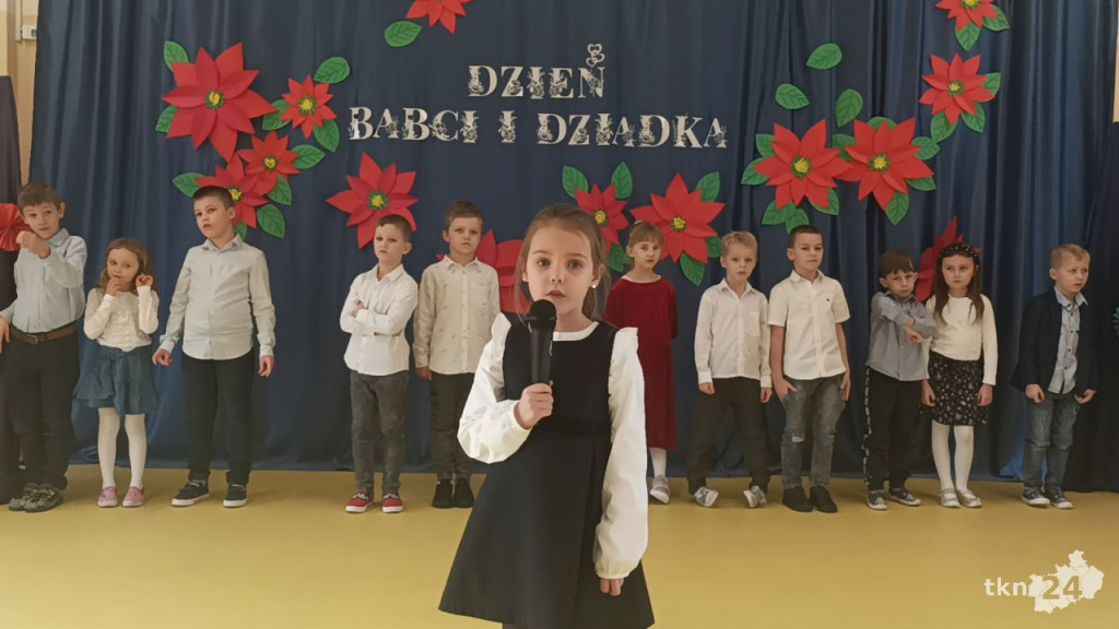 Przedszkolaki z Bajkowej Krainy dla babć i dziadków [wideo, zdjęcia]