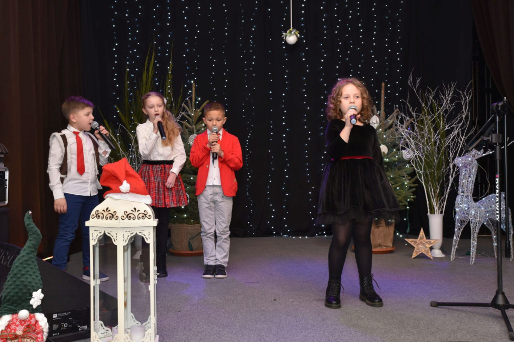 Noworoczny koncert studia Vocalove w Końskich [zdjęcia]