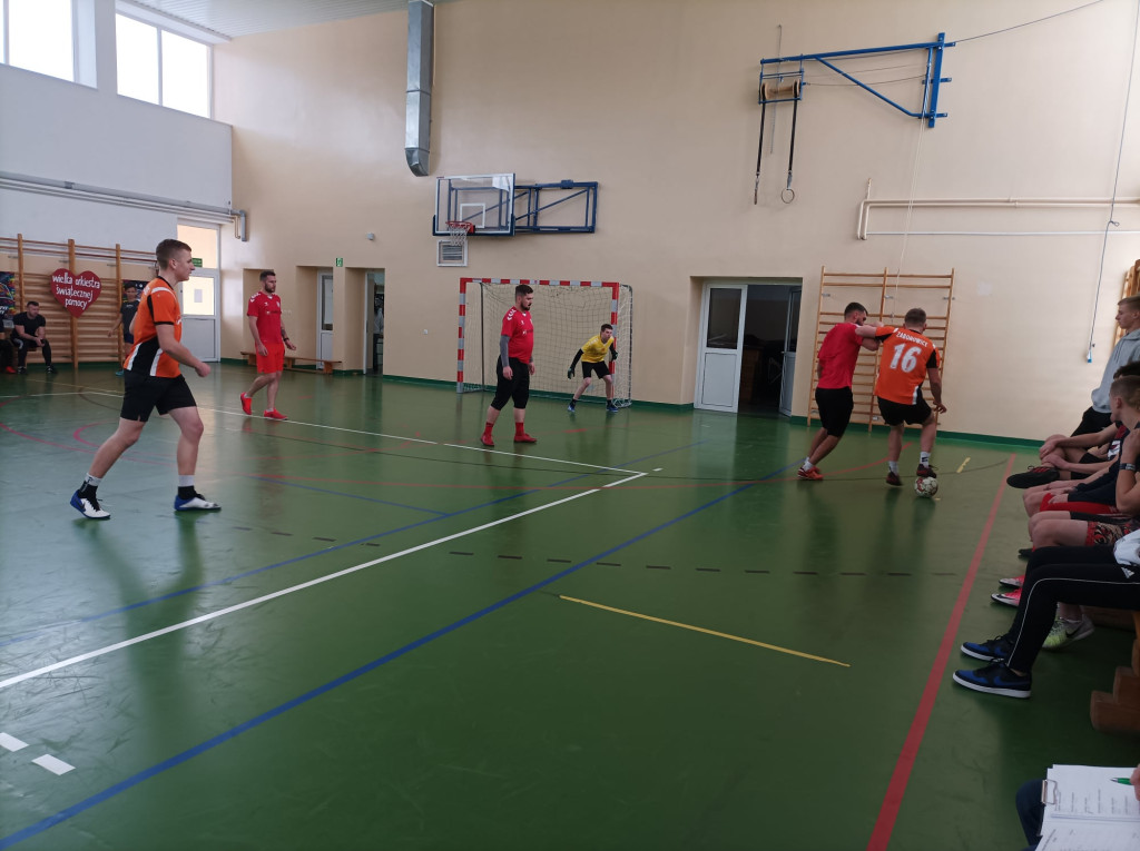 I część Turnieju Futsalu dla WOŚP w Miedzierzy już za nami! [wideo, zdjęcia]