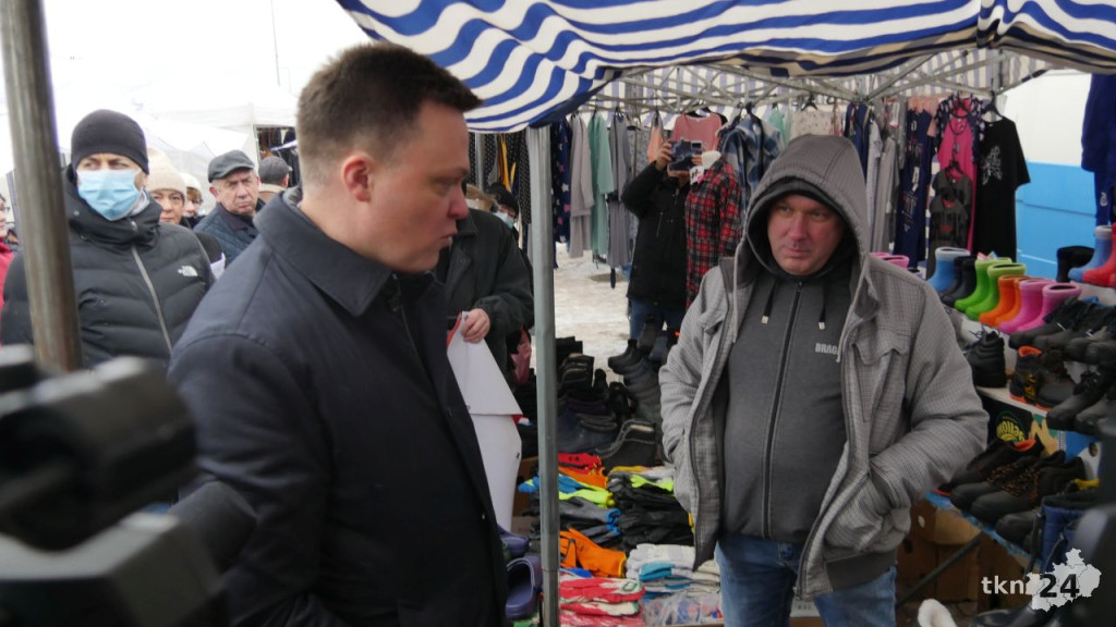 Grad pytań do Szymona Hołowni w Końskich [wideo, zdjęcia]
