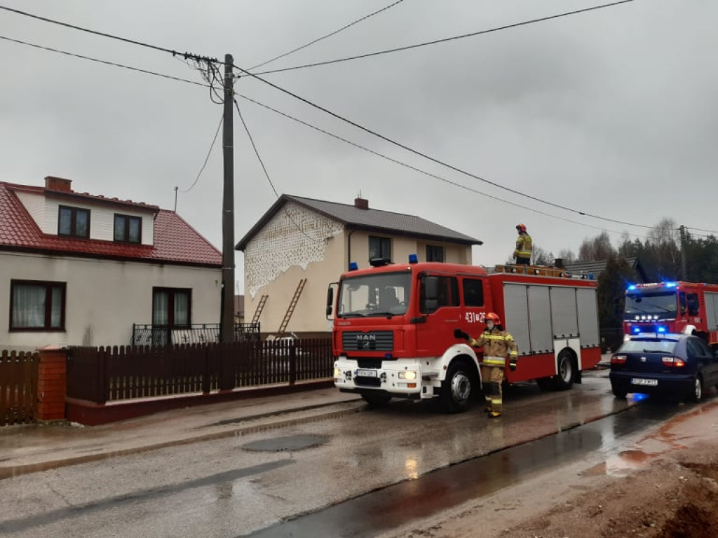 Silne wichury w powiecie koneckim. Kolejne 12 interwencji strażaków [zdjęcia]