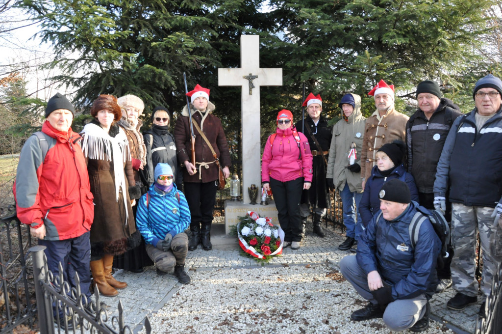 Turystyka idzie w parze z patriotyzmem. Za nami I Rajd Powstania Styczniowego [zdjęcia]