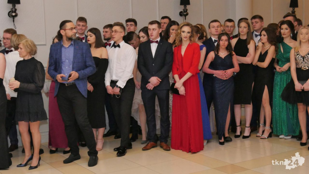 WIDEO: Studniówka I LO w Końskich 2022