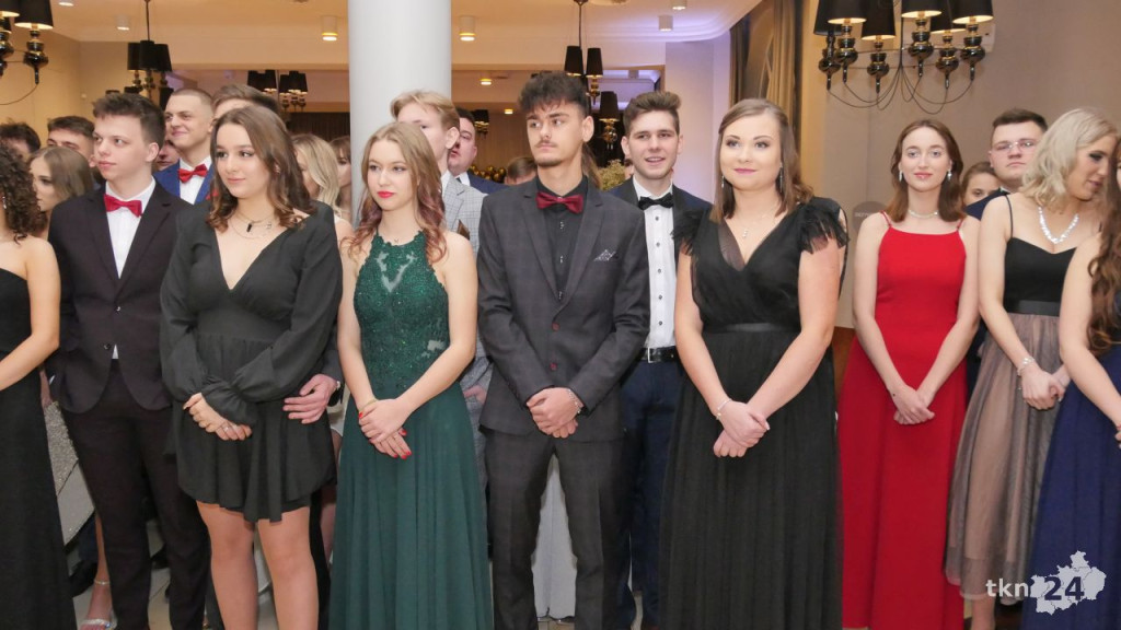 WIDEO: Studniówka I LO w Końskich 2022