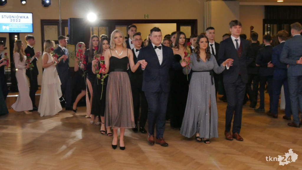 WIDEO: Studniówka I LO w Końskich 2022