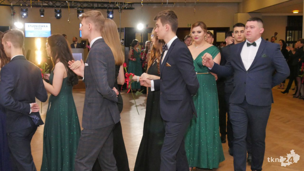 WIDEO: Studniówka I LO w Końskich 2022