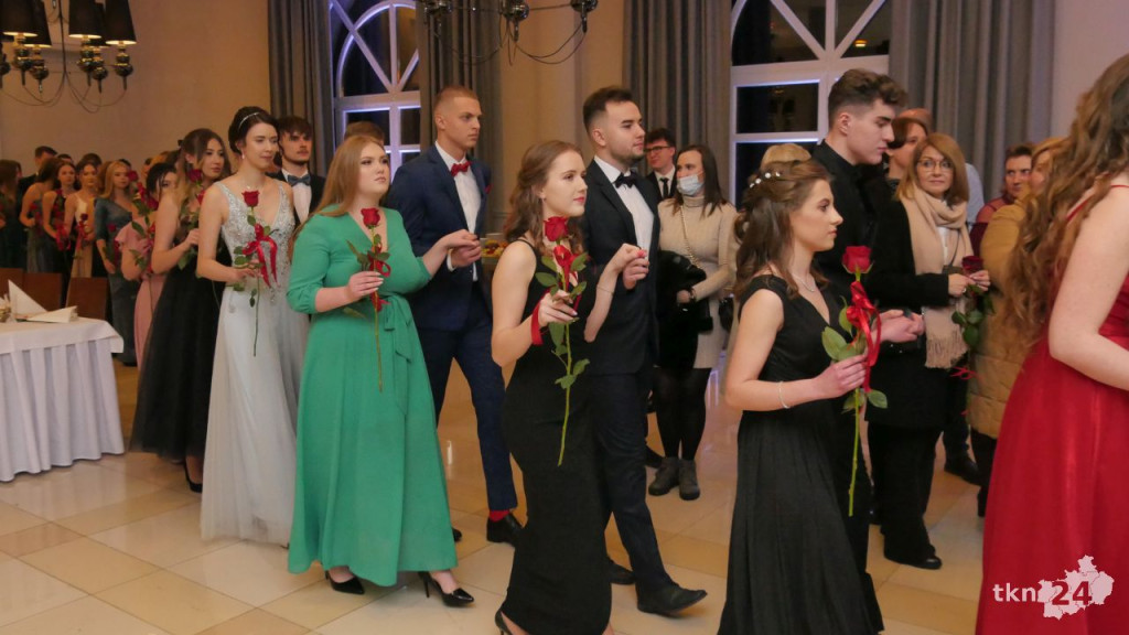 WIDEO: Studniówka I LO w Końskich 2022