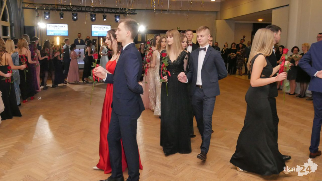 WIDEO: Studniówka I LO w Końskich 2022
