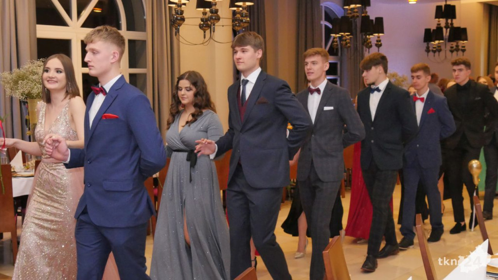 WIDEO: Studniówka I LO w Końskich 2022