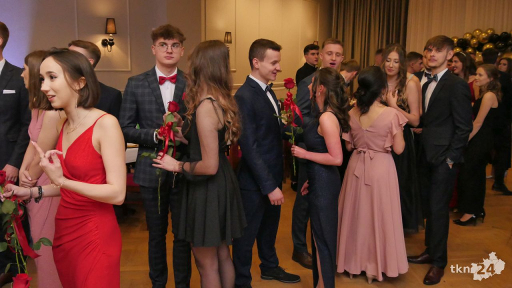 WIDEO: Studniówka I LO w Końskich 2022