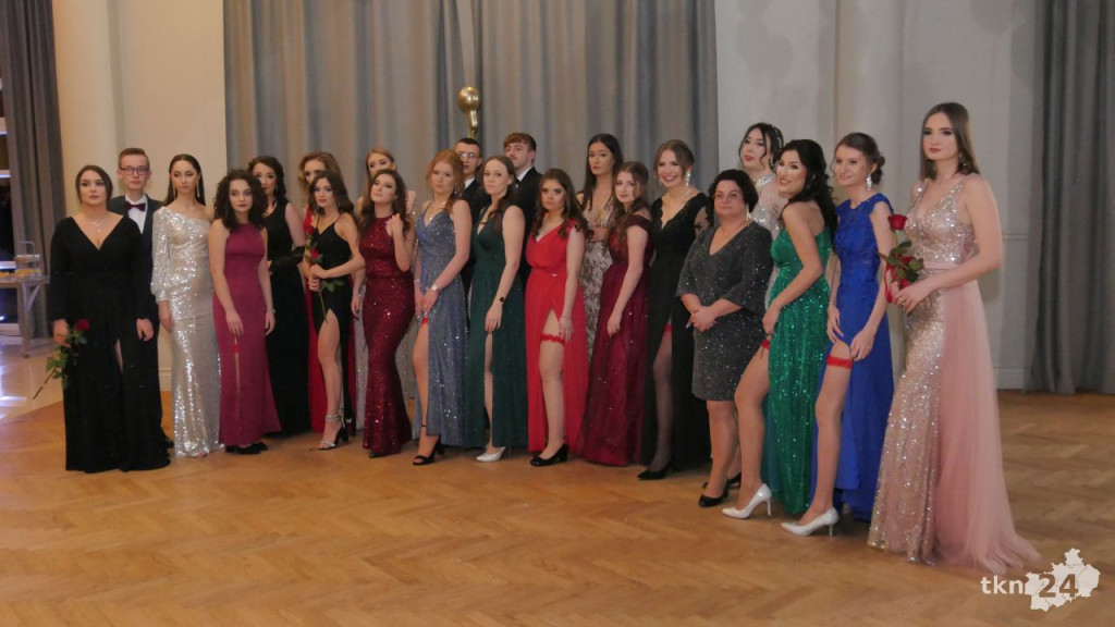 WIDEO: Studniówka I LO w Końskich 2022