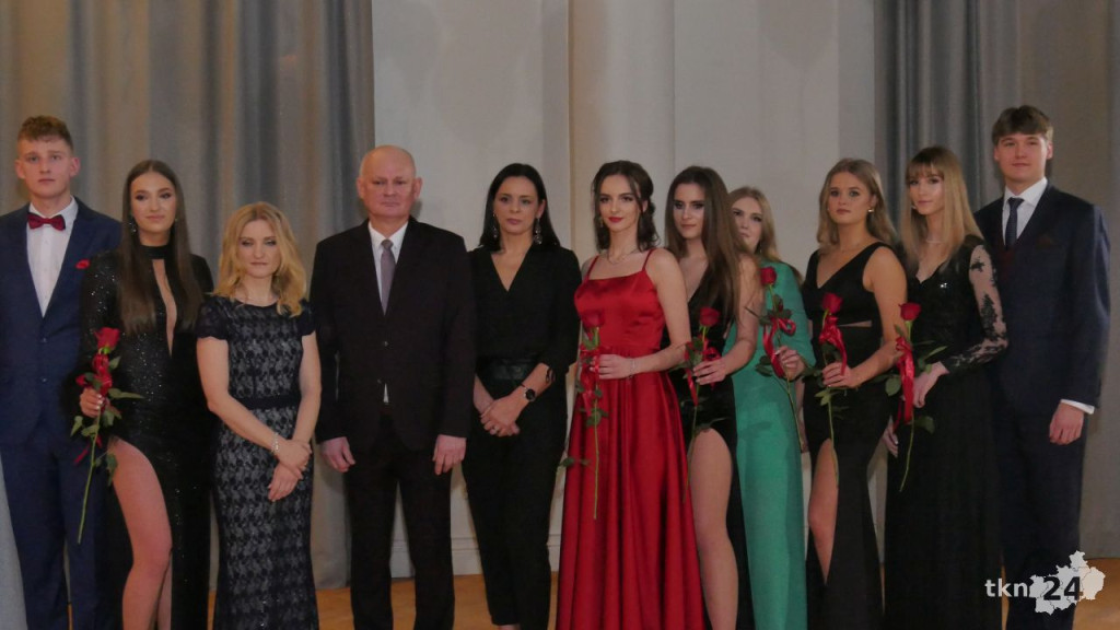 WIDEO: Studniówka I LO w Końskich 2022