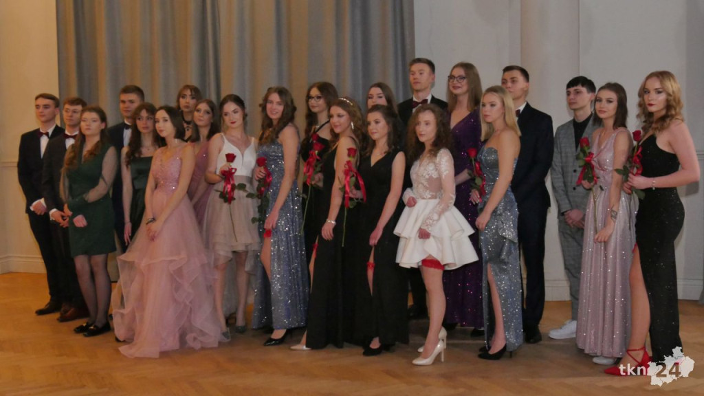 WIDEO: Studniówka I LO w Końskich 2022