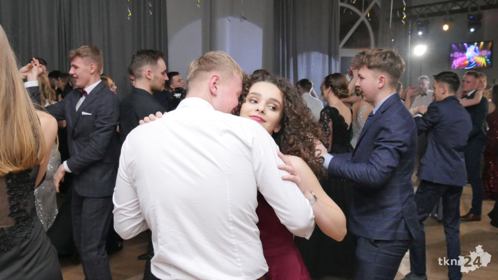 WIDEO: Studniówka I LO w Końskich 2022