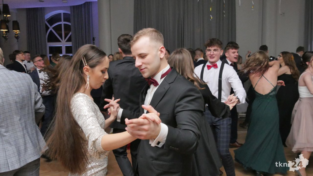 WIDEO: Studniówka I LO w Końskich 2022