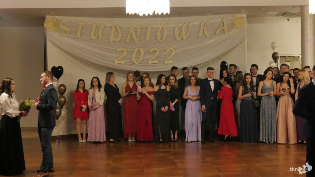 Opoczyńska studniówka w Astorii. Zaśpiewał DEJW! [wideo, zdjęcia]