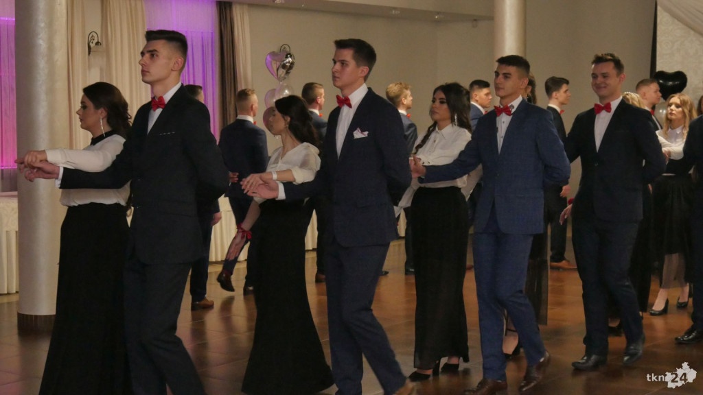 Opoczyńska studniówka w Astorii. Zaśpiewał DEJW! [wideo, zdjęcia]