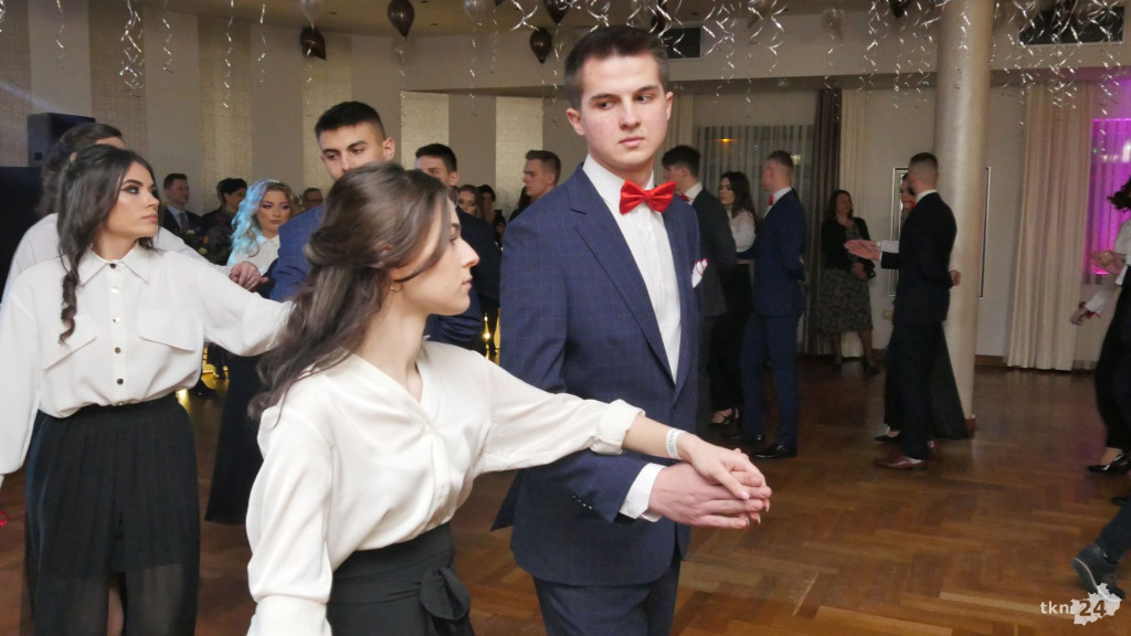 Opoczyńska studniówka w Astorii. Zaśpiewał DEJW! [wideo, zdjęcia]