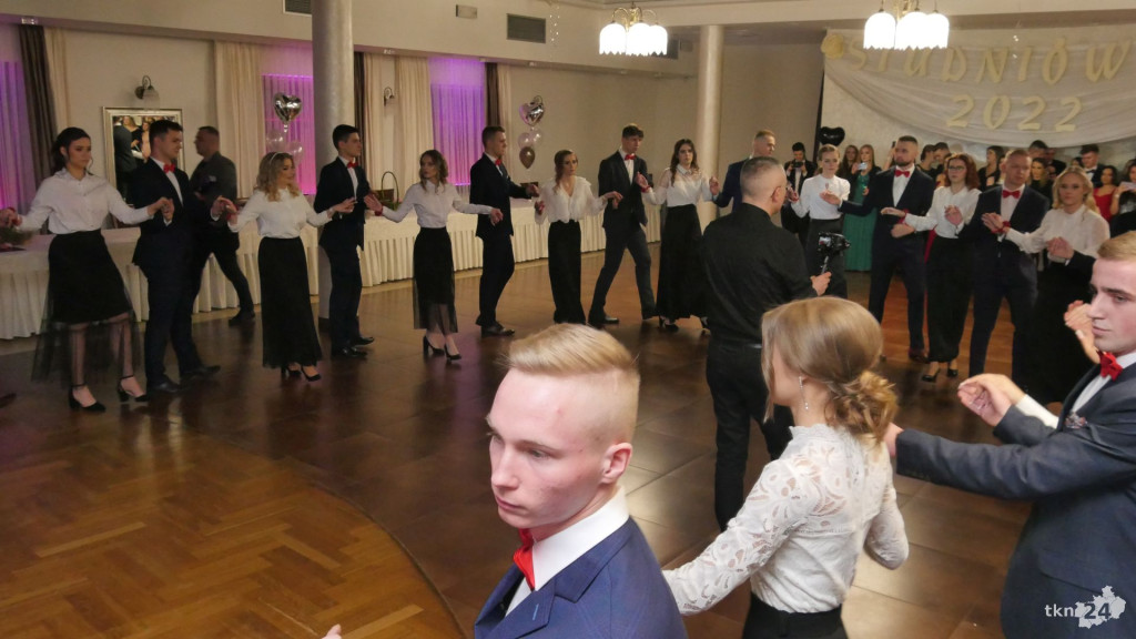Opoczyńska studniówka w Astorii. Zaśpiewał DEJW! [wideo, zdjęcia]