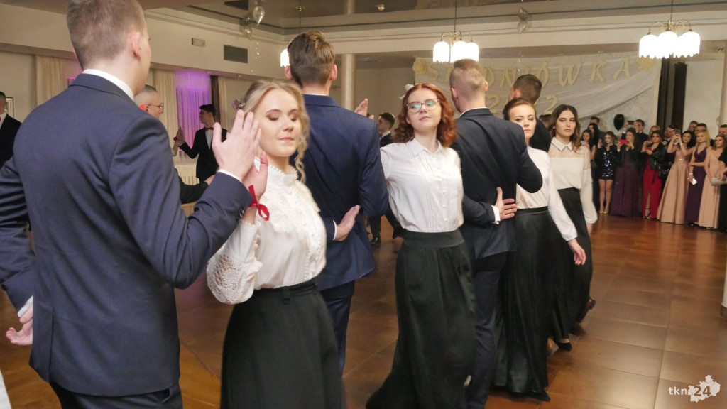 Opoczyńska studniówka w Astorii. Zaśpiewał DEJW! [wideo, zdjęcia]