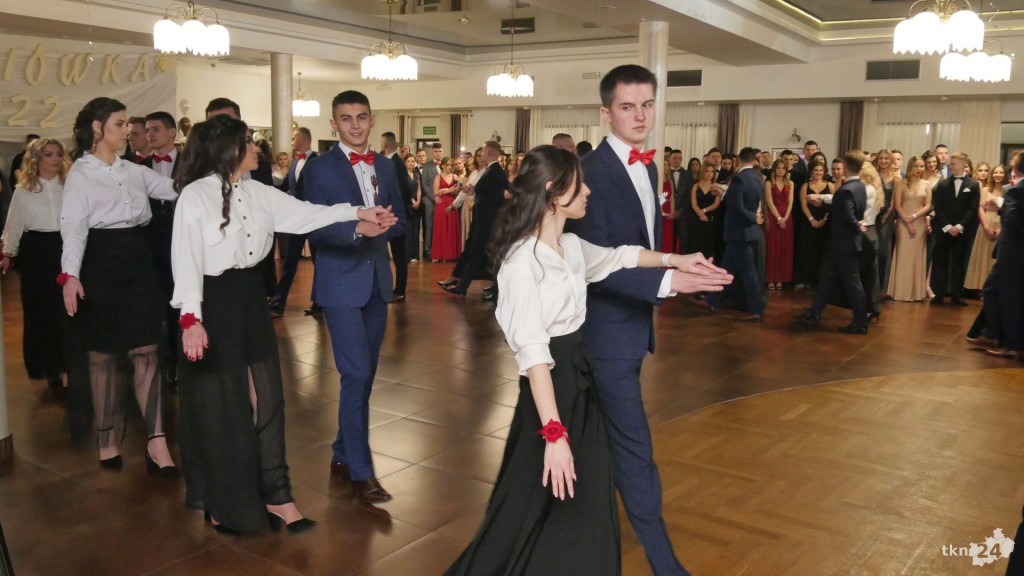Opoczyńska studniówka w Astorii. Zaśpiewał DEJW! [wideo, zdjęcia]