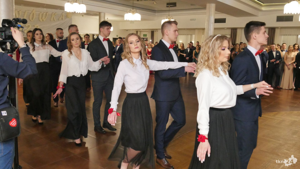 Opoczyńska studniówka w Astorii. Zaśpiewał DEJW! [wideo, zdjęcia]