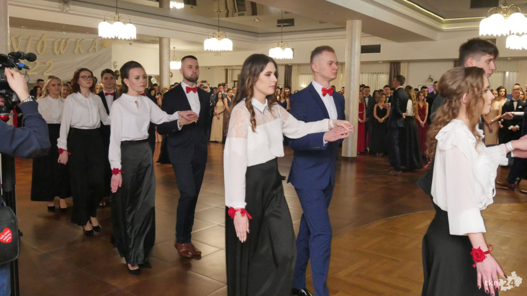 Opoczyńska studniówka w Astorii. Zaśpiewał DEJW! [wideo, zdjęcia]