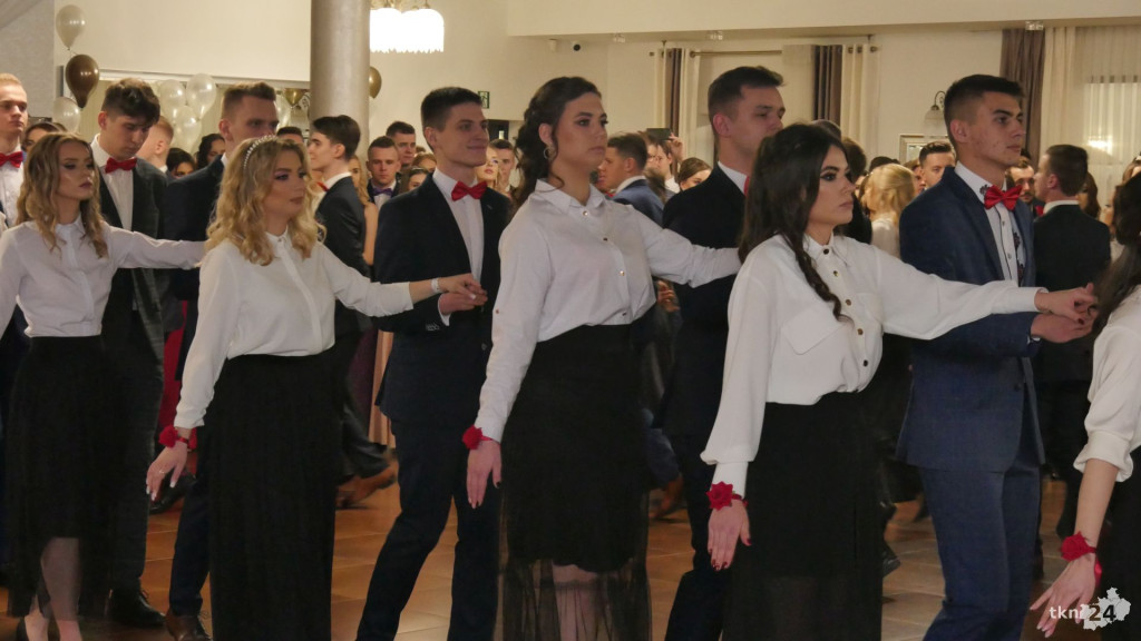 Opoczyńska studniówka w Astorii. Zaśpiewał DEJW! [wideo, zdjęcia]