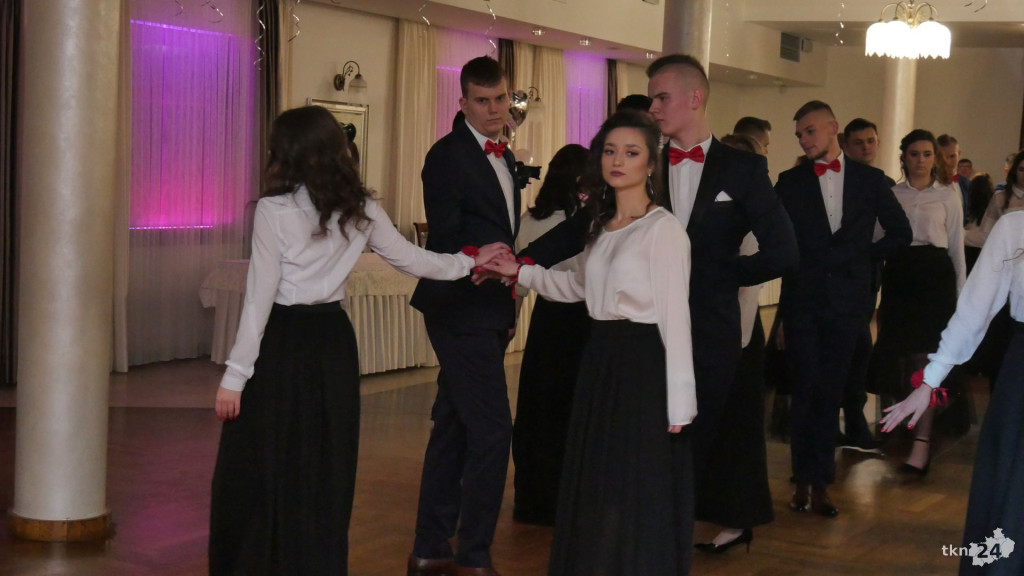 Opoczyńska studniówka w Astorii. Zaśpiewał DEJW! [wideo, zdjęcia]