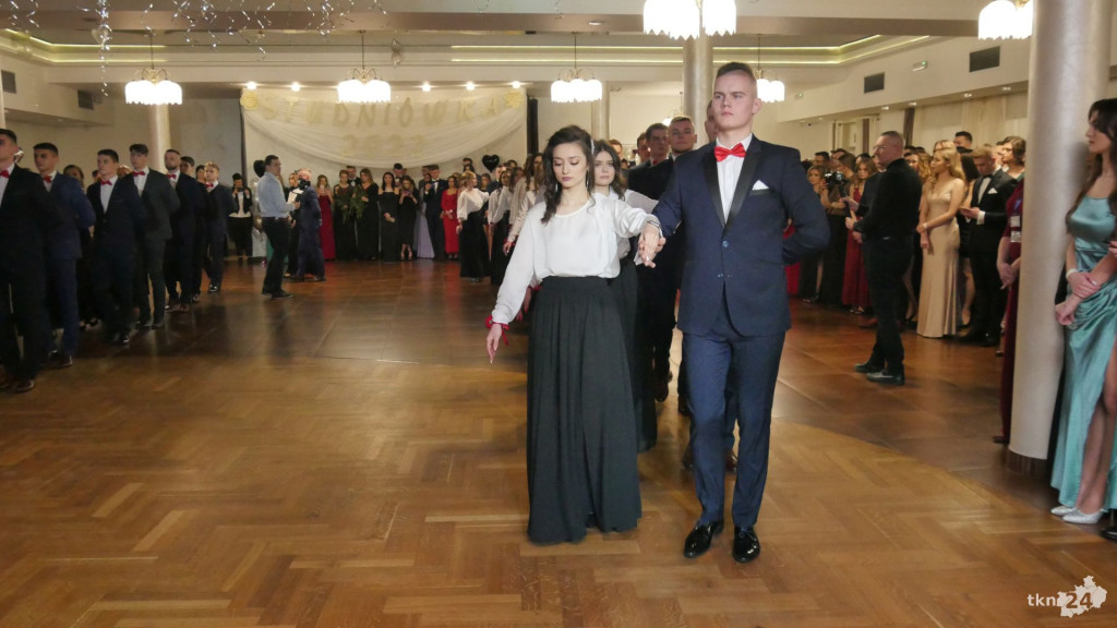 Opoczyńska studniówka w Astorii. Zaśpiewał DEJW! [wideo, zdjęcia]