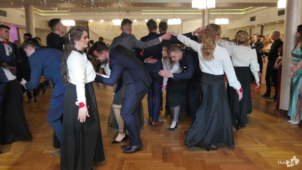 Opoczyńska studniówka w Astorii. Zaśpiewał DEJW! [wideo, zdjęcia]