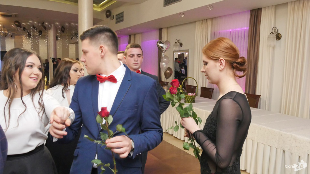 Opoczyńska studniówka w Astorii. Zaśpiewał DEJW! [wideo, zdjęcia]