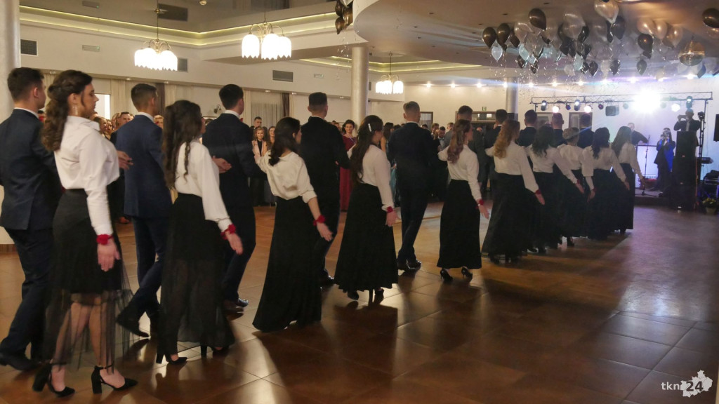 Opoczyńska studniówka w Astorii. Zaśpiewał DEJW! [wideo, zdjęcia]