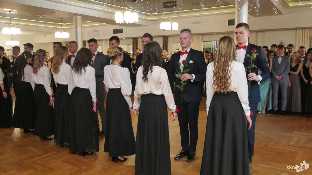 Opoczyńska studniówka w Astorii. Zaśpiewał DEJW! [wideo, zdjęcia]
