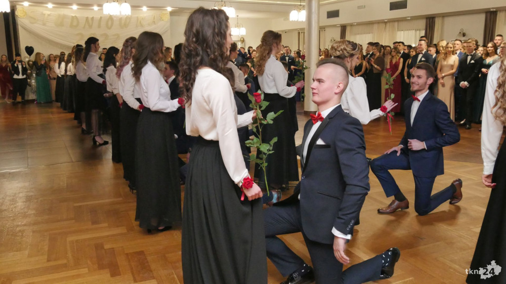 Opoczyńska studniówka w Astorii. Zaśpiewał DEJW! [wideo, zdjęcia]